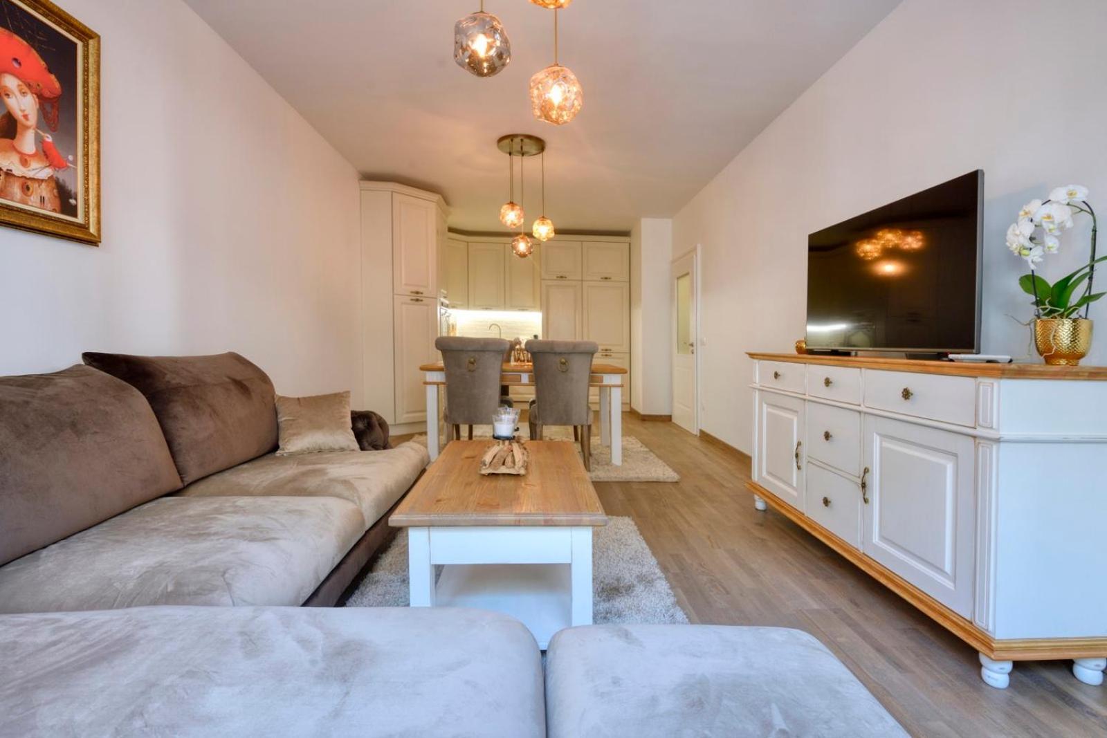 Apartment Grand Karavel Centre Varna Exteriör bild