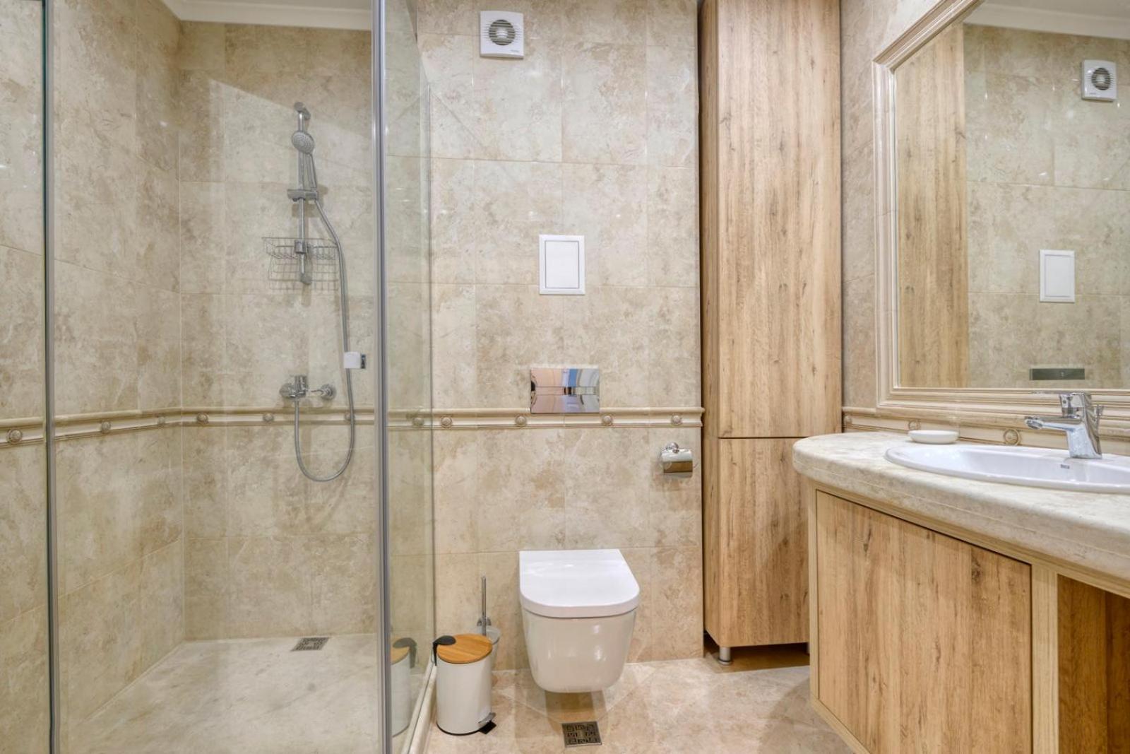 Apartment Grand Karavel Centre Varna Exteriör bild
