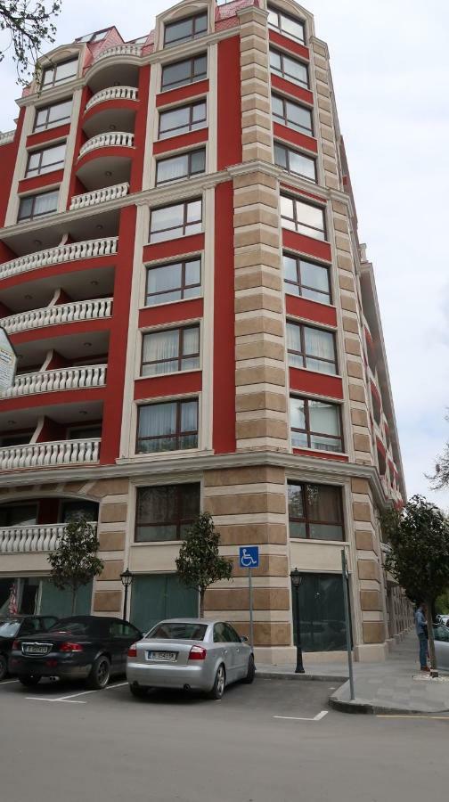Apartment Grand Karavel Centre Varna Exteriör bild