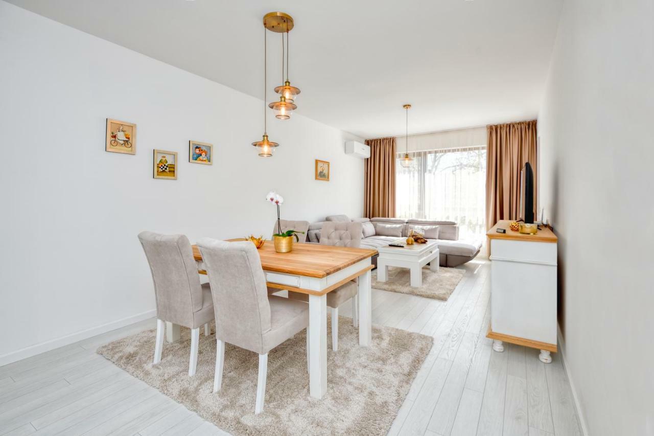 Apartment Grand Karavel Centre Varna Exteriör bild